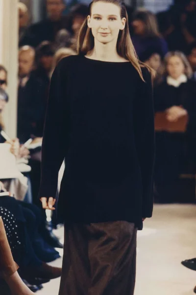 Look 18